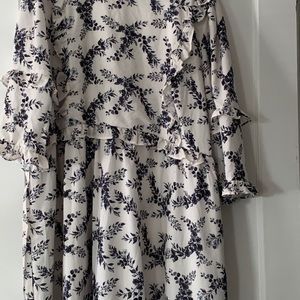 In The Style Lorna Luxe Dress. Size US 24